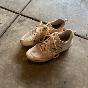 White Men's Size M 9.5 (W 10.5) Reebok (Used)