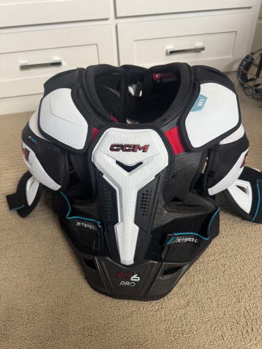 Senior Large CCM Jetspeed FT6 Pro Shoulder Pads  (Used)