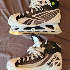 Reebok PUMP 6K Hockey Goalie Skates Men Size 9 D (Barely Used!)