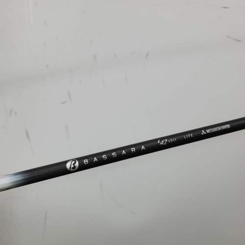 MITSUBISHI BASSARA E SERIES 45 DRIVER SHAFT LITE 42G .335 TIP 43.75" VERYGOOD