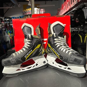 CCM AS-V Pro Hockey Skates Regular Width 9.5 (New)