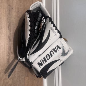 Vaughn Velocity Junior Goalie Glove (Full Right)