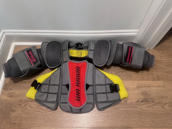 Warrior Ritual G4 Goalie Chest Protector Small/Medium