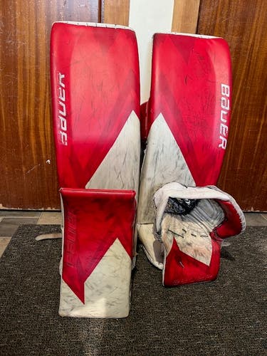 XL Bauer Hyperlite Goalie Leg Pads Pro Stock (Used)