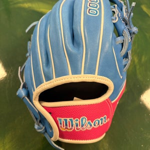 2024 Wilson RHT Infield A2000 Baseball Glove 11.5" (New)