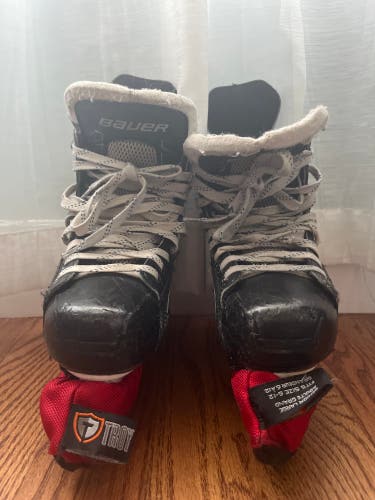 Bauer Supreme 170 Hockey Skates 6 (Used)