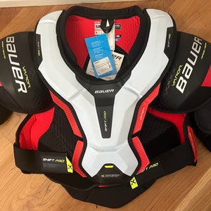 NEW Bauer Vapor Shift Pro Shoulder Pads, Sr. Medium