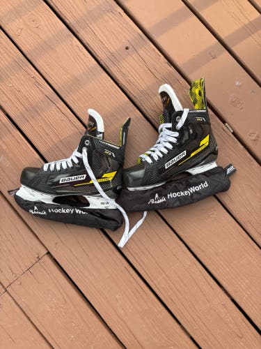 Bauer Supreme M3 Hockey Skates Regular Width Size 5 (New)