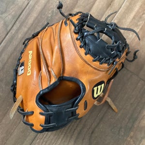 Wilson RH Catcher's A2000 Baseball Glove 32" (New)