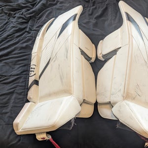 34" 2024 Warrior Goalie Leg Pads (Used)