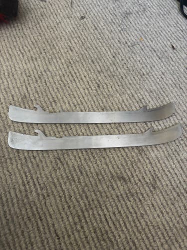Bauer Edge 238 mm (Used)