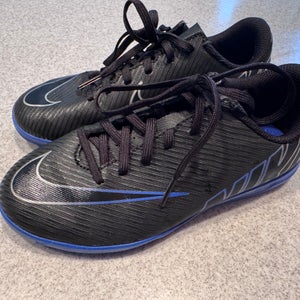 Kids 2Y (Big Kids / Youth) Nike Mercurial Vapor Cleats (Used)