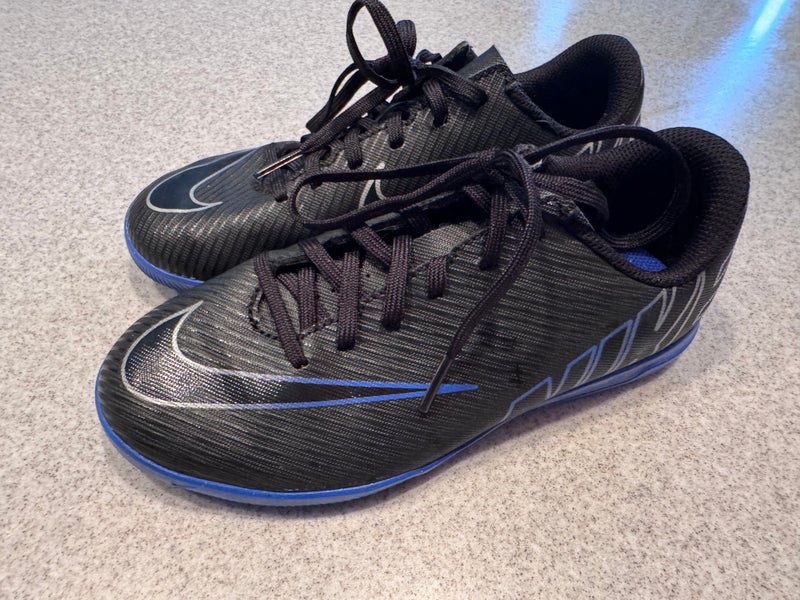 Kids 2Y (Big Kids / Youth) Nike Mercurial Vapor Cleats (Used)