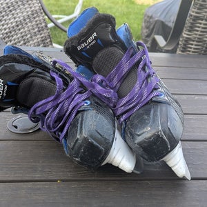 2021 Bauer Nexus 2700 Hockey Skates Regular Width Size 4.5 (Used)
