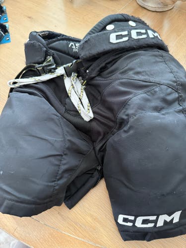 Medium Junior CCM Tacks AS-V Pro Hockey Pants  (Used)