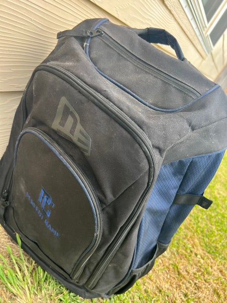 Black Men's Large/Extra Large  Backpack (Used)