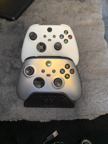 Xbox Wireless Controllers