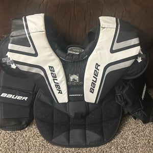 Used Junior Large Bauer Shoulder Pads