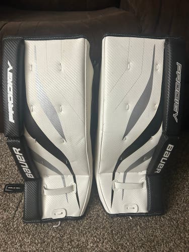 22" Bauer Prodigy 2.0 Goalie Leg Pads (Used)