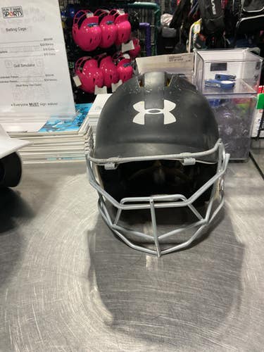 Used Under Armour BB HELMET Batting Helmet w/Mask Black MD 11834-S000038553