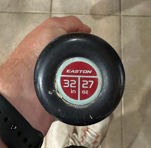 Easton Quantum Alloy USABat Certified Bat (-5)  27 oz 32" (Used)