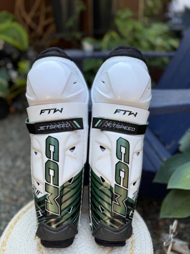 Junior CCM Jetspeed FTW 11" Shin Pads  (New)