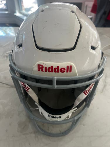 Youth Small Riddell SpeedFlex Helmet (Used)