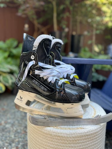2024 Bauer Supreme M50 Pro Hockey Skates Regular Width   Size 2 (Used)