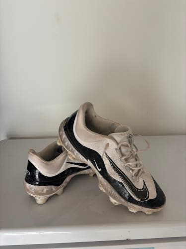 Men's Size M 14.0 (W 15.0) Nike (Used)