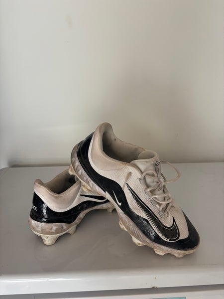 Men's Size M 14.0 (W 15.0) Nike (Used)