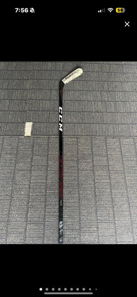 Used Intermediate CCM Right Handed P29  JetSpeed Team Hockey Stick