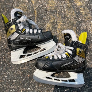Youth Bauer Supreme 3S Hockey Skates | Size 11Y