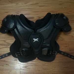 Zenith velocity 2 youth medium shoulder pads