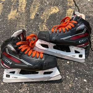 Intermediate CCM EFLEX 6.9 Hockey Goalie Skates | Size 5.5