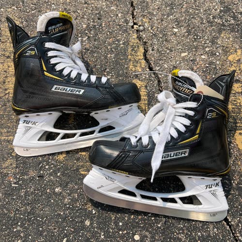 Senior Bauer Supreme 2S Hockey Skates | Size 7.5