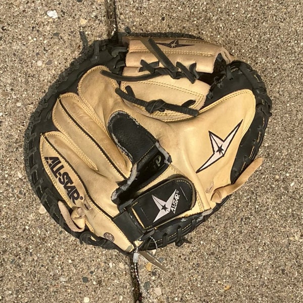 Brown All Star Cm1010bt RH Catcher's Baseball Glove 32" (Used)