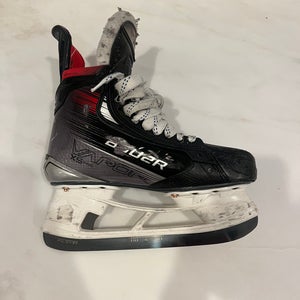 Size 7.5 Bauer X5 Pro Hockey Skates with Fly-TI Blades  (Lightly Used)