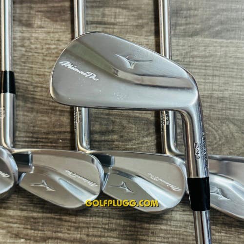 Mizuno Pro 241 Iron Set 4-9 / NS Pro Modus3 Steel, Stiff Flex (156)