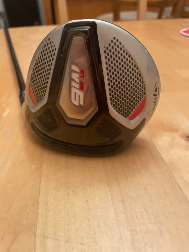 TaylorMade M6 Right Handed Fairway Wood Senior Flex 3 Wood (Used)