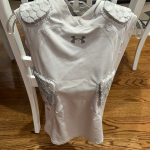 Medium Youth Under Armour (Used)
