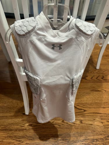 Medium Youth Under Armour (Used)