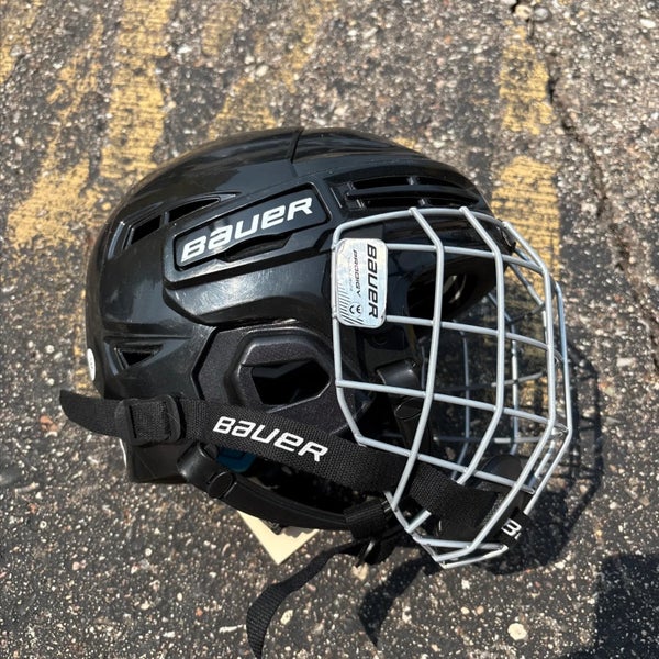 Youth Bauer Prodigy Helmet (Used)