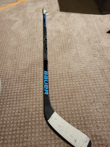 Senior Bauer Nexus 2700 Right Handed Hockey Stick (Used)