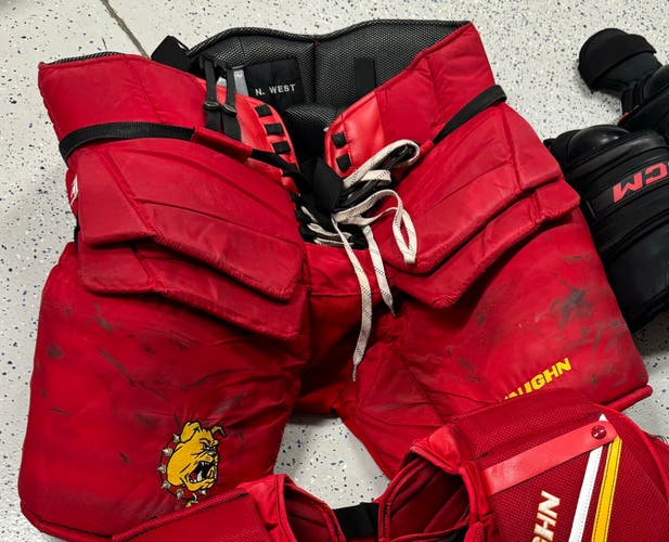 Senior XL Vaughn Ventus SLR3 Hockey Goalie Pants Pro Stock (Used)