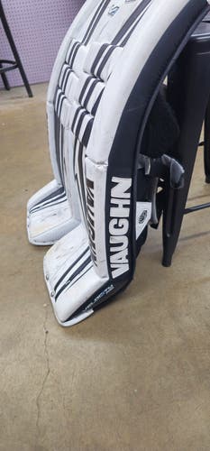 2020 33"+2 Vaughn Velocity V9 Pro Goalie Leg Pads (Used)