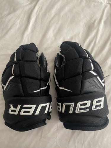 Bauer Supreme Mach Gloves 13" (Used)