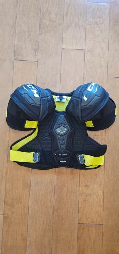 Large CCM Tacks Shoulder Pads (Used)