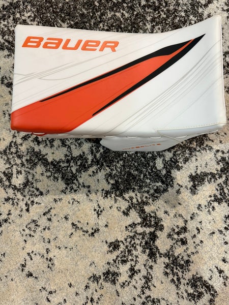 New Bauer Vapor Hyperlite 2 Blocker Flyers Pro Stock