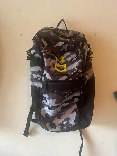 Under Armour Baseball Bat Bag