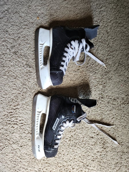 Bauer Impact 100 Hockey Skates Size 4 (Used)